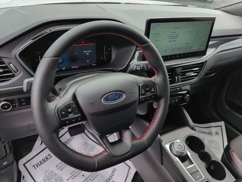 Used 2025 Ford Escape ST-Line Select w/ Tech Pack #1 AWD/4WD image 12