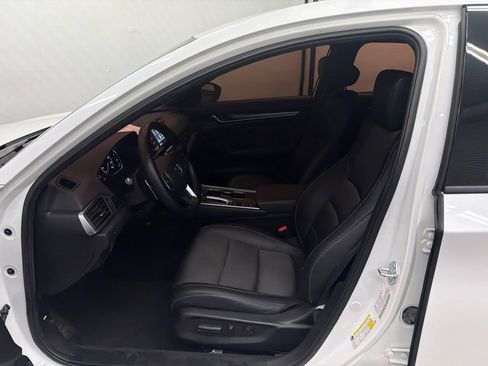 Used 2021 Honda Accord Sport image 9