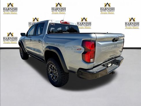 Used 2026 Chevrolet Colorado ZR2 w/ Technology Package AWD/4WD image 3