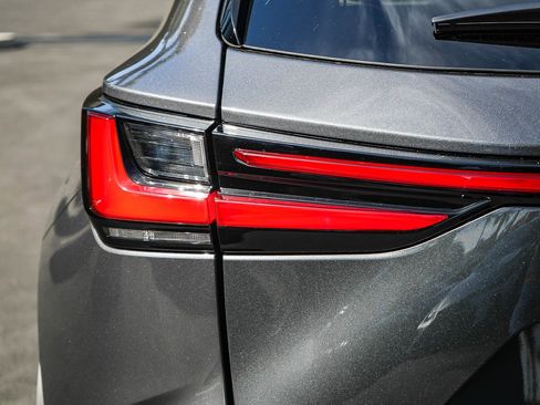 Used 2023 Lexus NX 350 AWD image 7