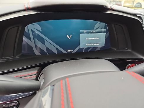 Used 2024 Chevrolet Corvette Stingray Premium Conv w/ Z51 Performance Package image 14