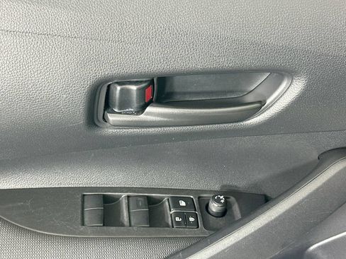 Used 2024 Toyota Corolla LE FWD image 17