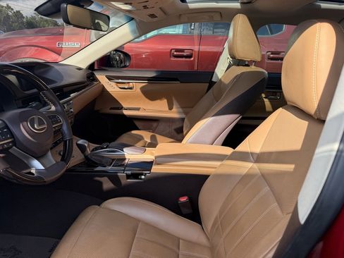 Used 2017 Lexus ES 350 image 9