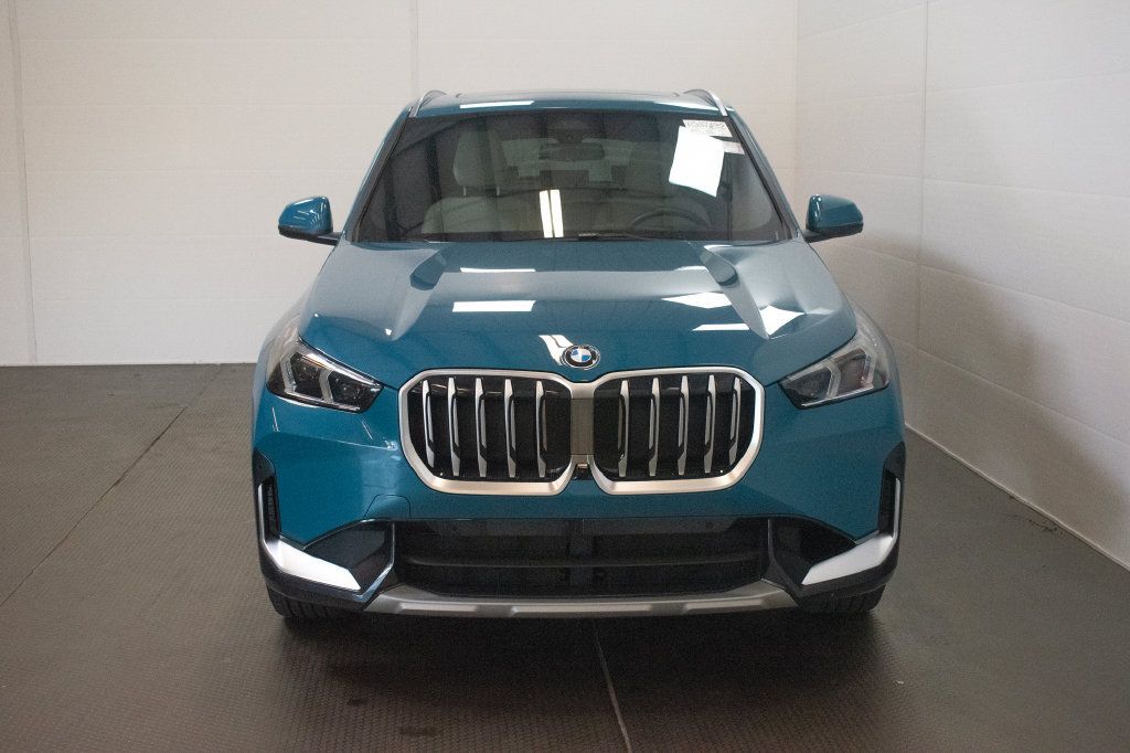 Used 2025 BMW X1 xDrive28i AWD/4WD image 2