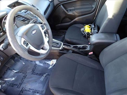 Used 2019 Ford Fiesta SE image 9