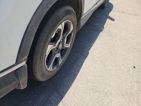 Used 2018 Honda CR-V Touring image 15