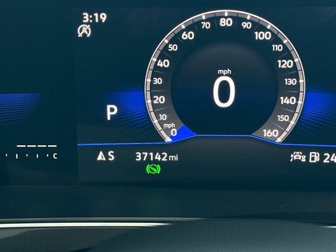 Certified 2023 Volkswagen Tiguan SE FWD image 26