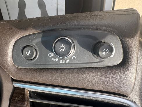 Used 2017 Buick LaCrosse Essence w/ Sights and Sounds Package image 19