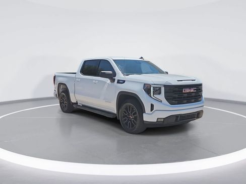 Used 2025 GMC Sierra 1500 Elevation RWD image 2