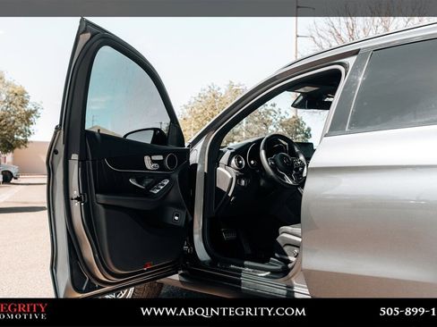 Used 2022 Mercedes-Benz GLC 300 4MATIC image 16