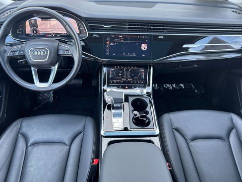 Used 2023 Audi Q7 3.0T Prestige image 12