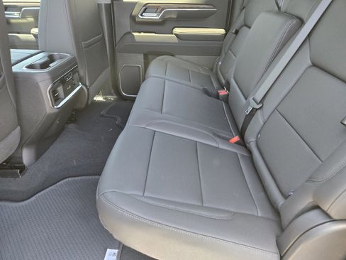 New 2025 GMC Sierra 1500 SLT w/ SLT Premium Package image 8