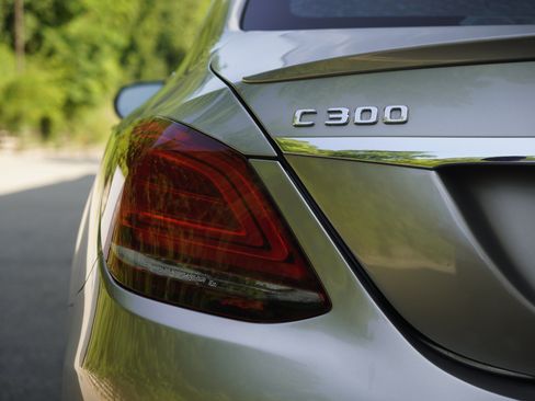 Used 2020 Mercedes-Benz C 300 4MATIC Sedan image 7