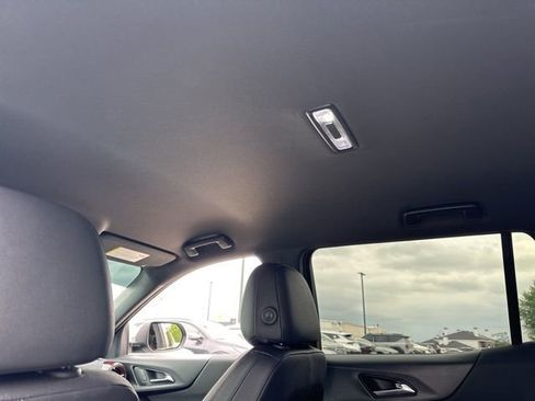 Used 2025 Chevrolet Equinox RS image 13