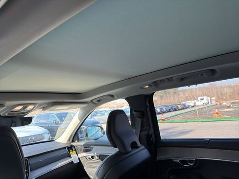 New 2026 Volvo XC90 B6 Ultra w/ Protection Package Premier AWD/4WD image 11