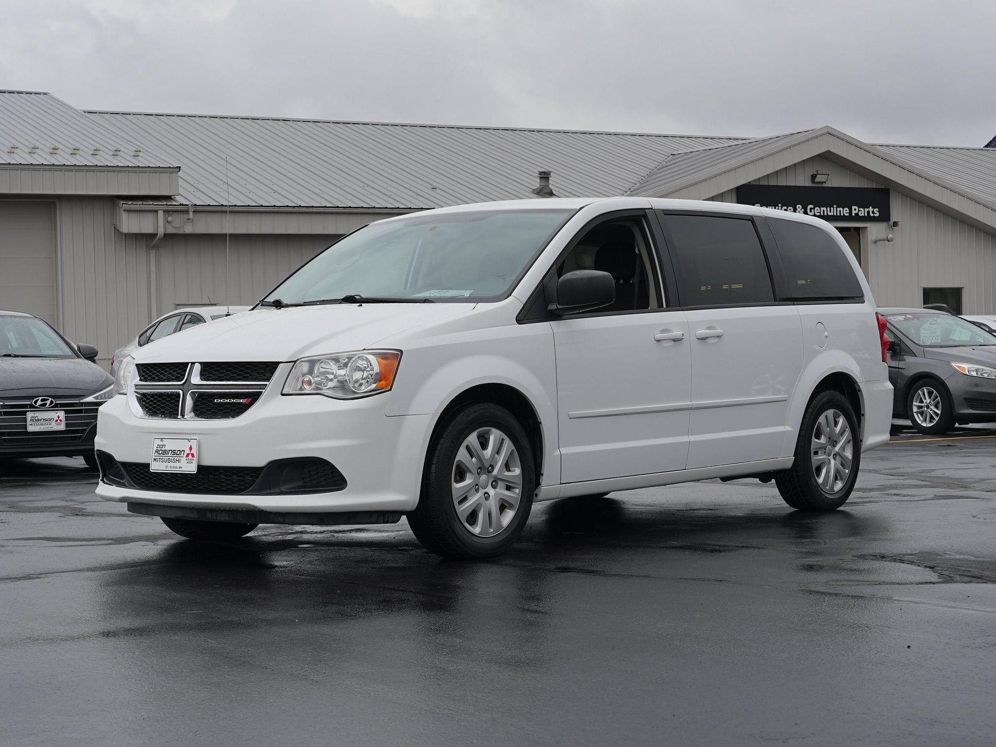 Used 2017 Dodge Grand Caravan SE w/ Power Window Group FWD image 8