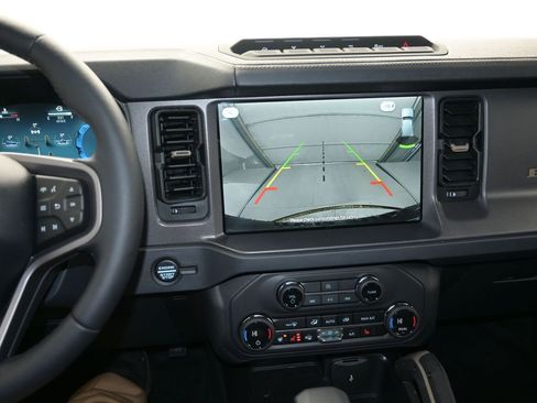 New 2025 Ford Bronco Badlands w/ Sasquatch Package AWD/4WD image 20