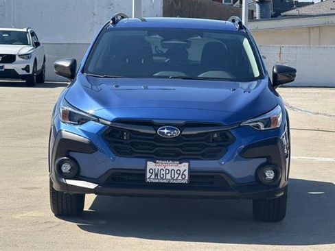Certified 2025 Subaru Crosstrek 2.5i Premium AWD/4WD image 8
