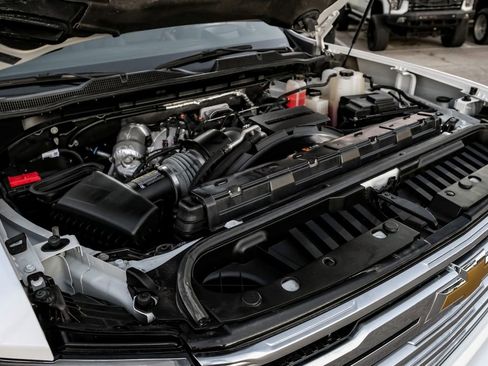 Used 2024 Chevrolet Silverado 3500 High Country w/ High Country Premium Package image 49