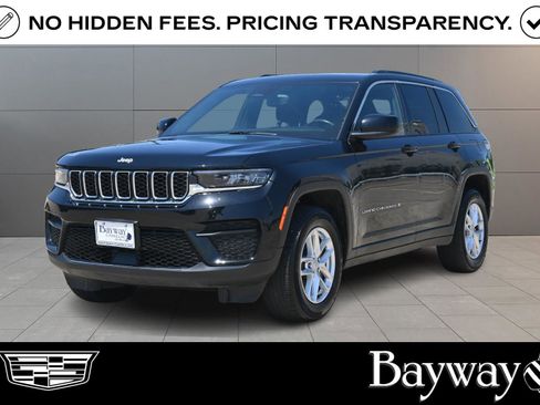 Used 2024 Jeep Grand Cherokee Laredo X RWD image 1