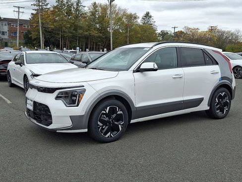 New 2025 Kia Niro Wave w/ Wave Preserve Package image 2