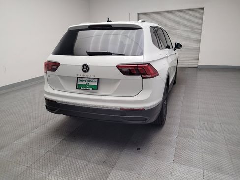 Used 2024 Volkswagen Tiguan SE FWD image 7
