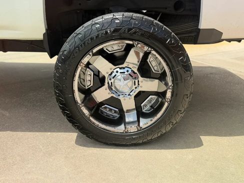 Used 2015 Chevrolet Silverado 2500 LTZ w/ Duramax Plus Package AWD/4WD image 15