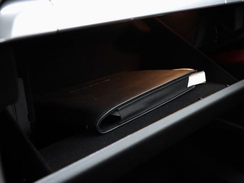 Used 2025 Porsche 718 Cayman image 45