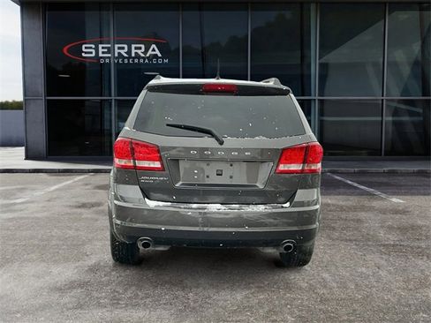 Used 2016 Dodge Journey SE image 4