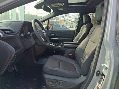 Certified 2025 Toyota Sienna XSE image 15