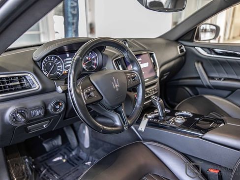 Used 2021 Maserati Ghibli S GranLusso image 21