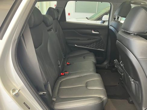 Used 2019 Hyundai Santa Fe Limited FWD image 7