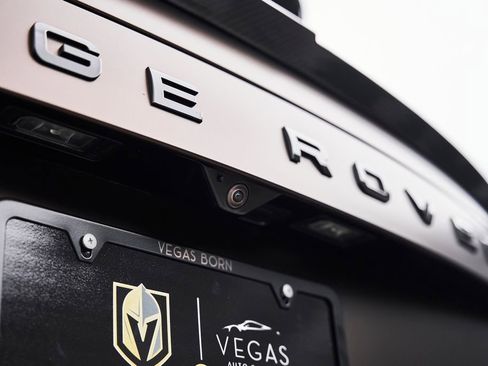 Used 2024 Land Rover Range Rover Long Wheelbase SE image 22