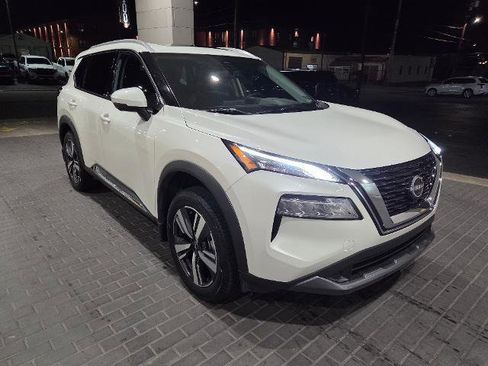 Used 2023 Nissan Rogue SL image 7