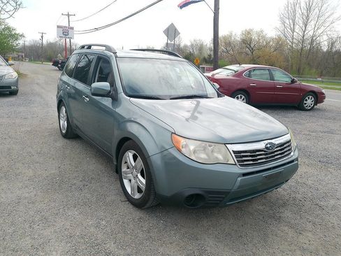 Used 2010 Subaru Forester 2.5X Premium image 6