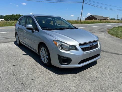 Used 2014 Subaru Impreza 2.0i Premium w/ All-Weather Package w/CVT AWD/4WD image 3