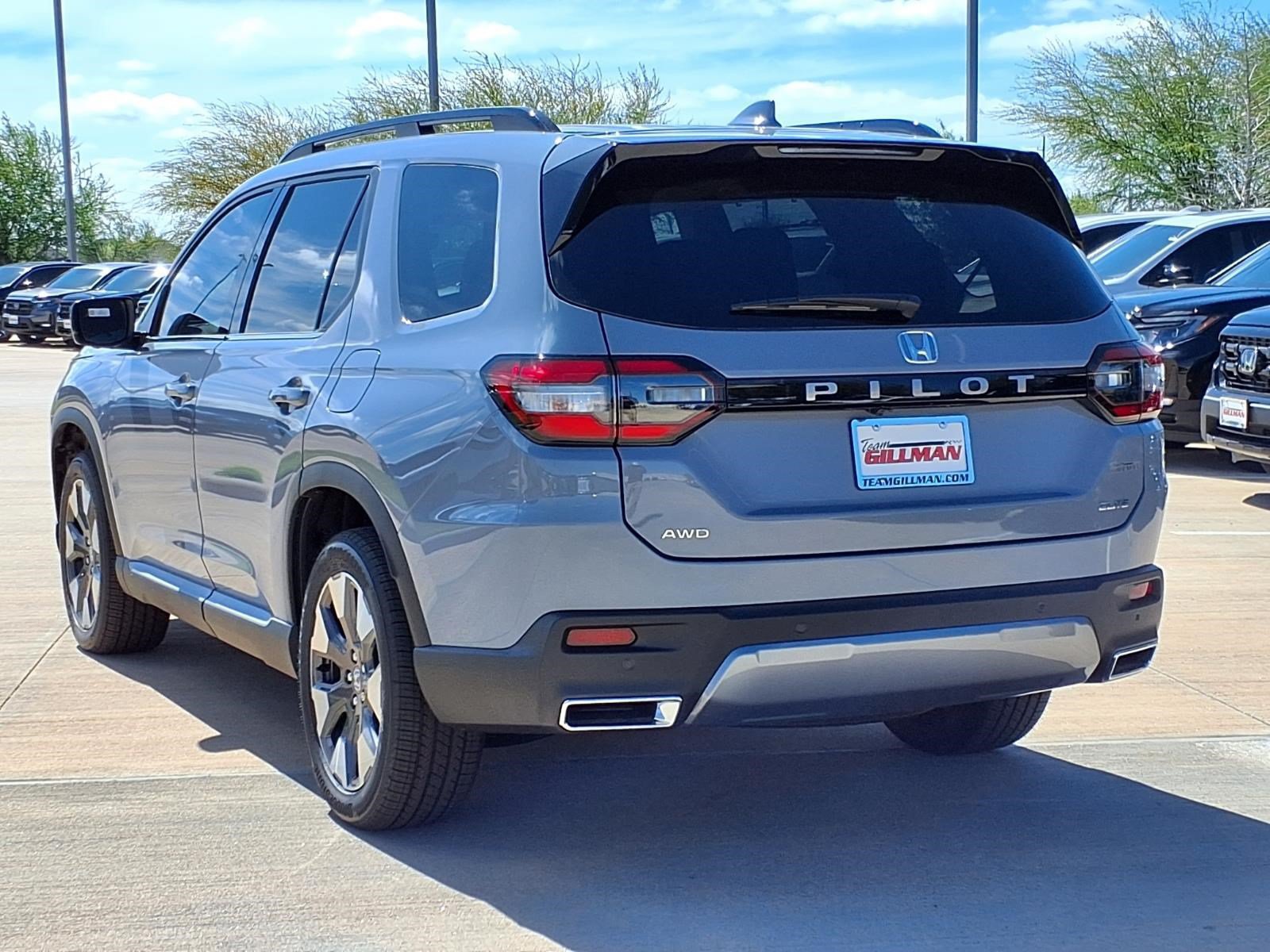 New 2026 Honda Pilot Elite image 2