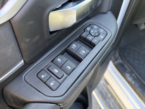 Certified 2025 RAM 2500 Big Horn AWD/4WD image 13