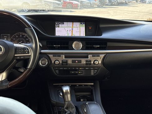 Used 2016 Lexus ES 350 image 30