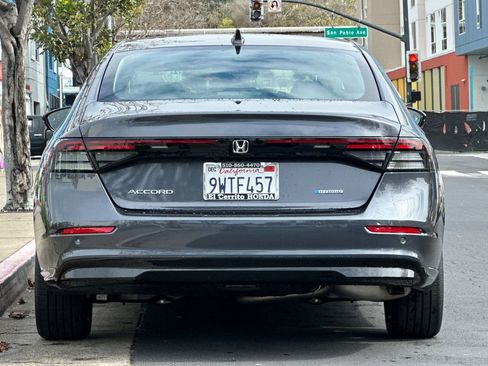 Used 2025 Honda Accord EX-L image 4