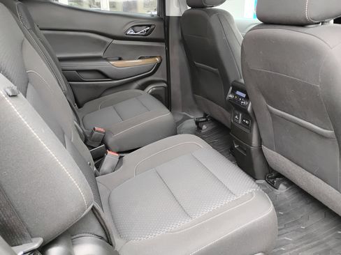 Used 2023 GMC Acadia SLE w/ Driver Convenience Package image 19