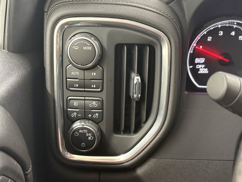 Used 2022 Chevrolet Silverado 1500 RST w/ Z71 Off-Road Package AWD/4WD image 17