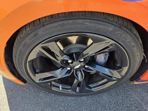 Used 2019 Chevrolet Camaro SS RWD image 21