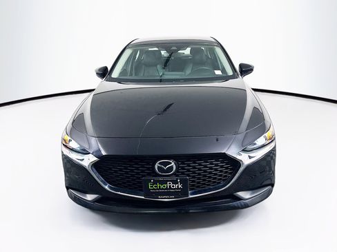 Used 2020 MAZDA MAZDA3 Sedan w/ Select Package image 2