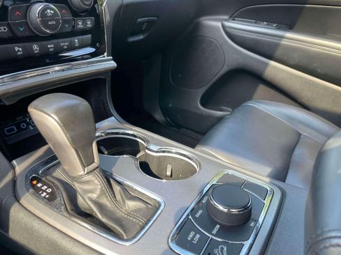Used 2020 Jeep Grand Cherokee Limited AWD/4WD image 31