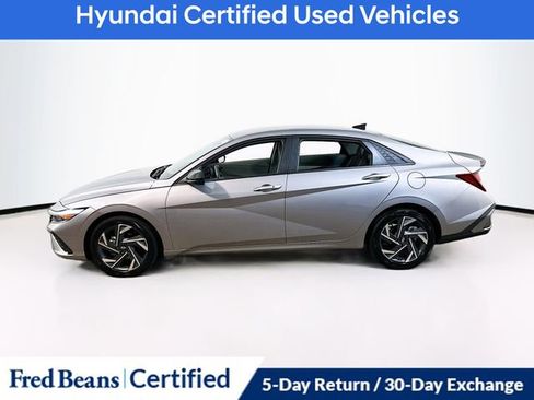 Certified 2025 Hyundai Elantra Sport FWD image 5