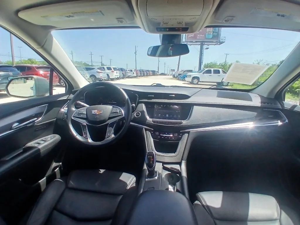Used 2019 Cadillac XT5 Premium Luxury FWD image 24