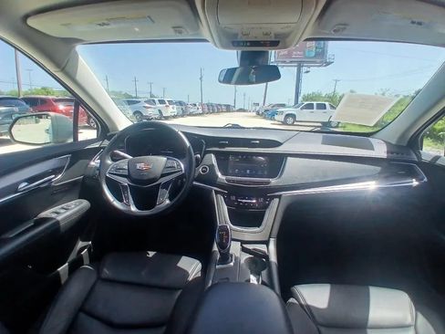 Used 2019 Cadillac XT5 Premium Luxury FWD image 24