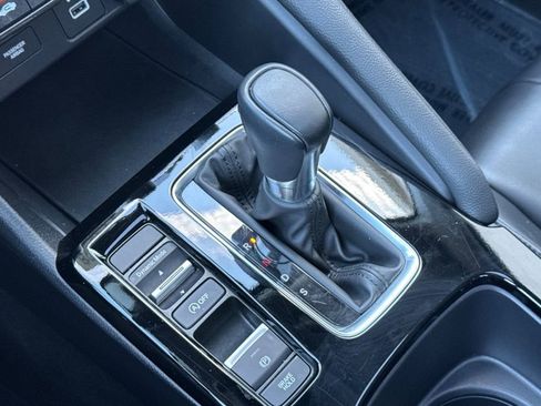 Certified 2024 Acura Integra Base image 25