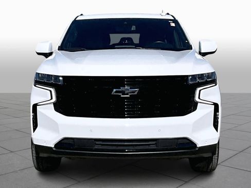 Used 2024 Chevrolet Suburban RST image 3